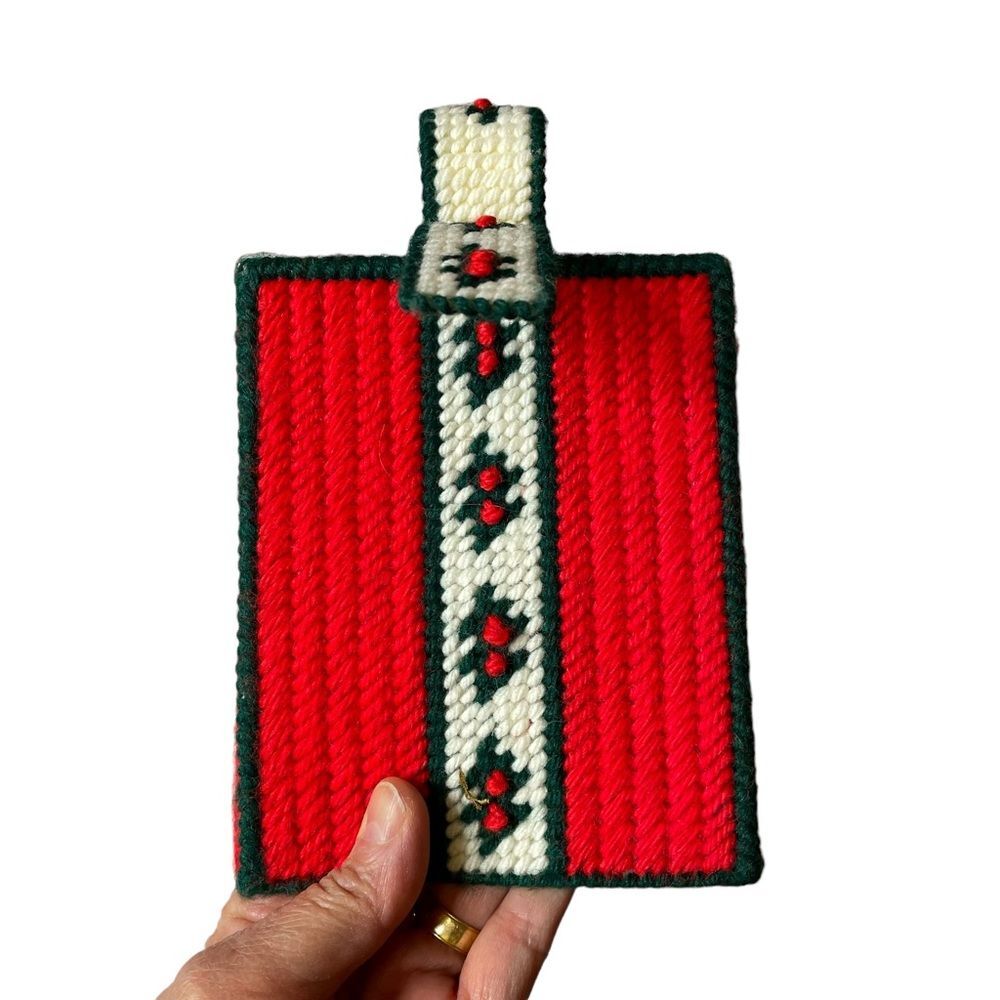 Christmas handmade cross stitch tissue box cover - Picture 2 of 6